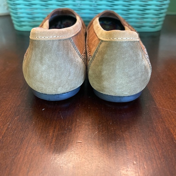 NWOT Hush Puppies Easy Time Slip On Women's Shoe - Picture 7 of 9